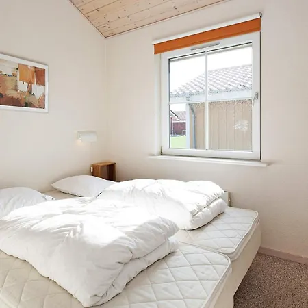 8 Person On A In Grasten